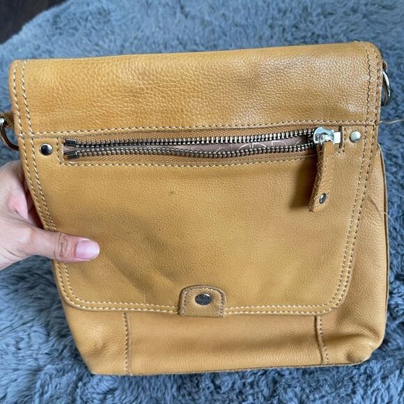 Fossil pebbled leather purse with built in‎ wallet - Picture 15 of 16